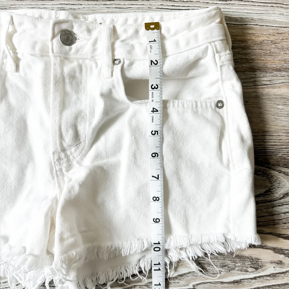 FREE PEOPLE We The Free White Women’s Shorts - Size 25